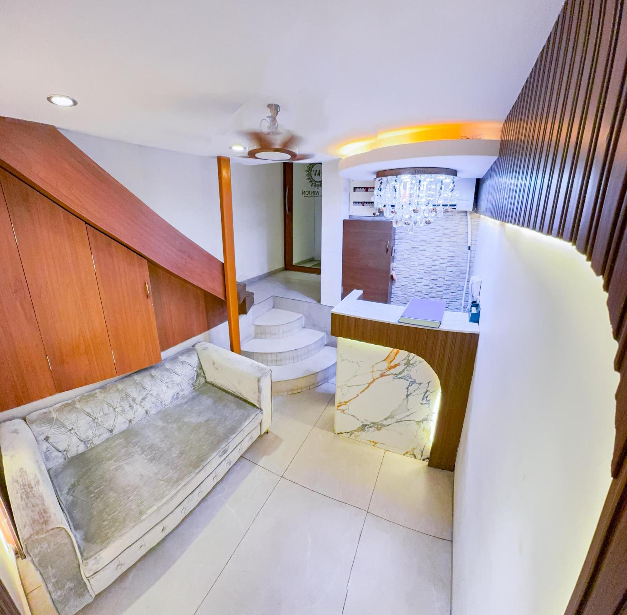 Hotel Winton Мумбай Екстериор снимка