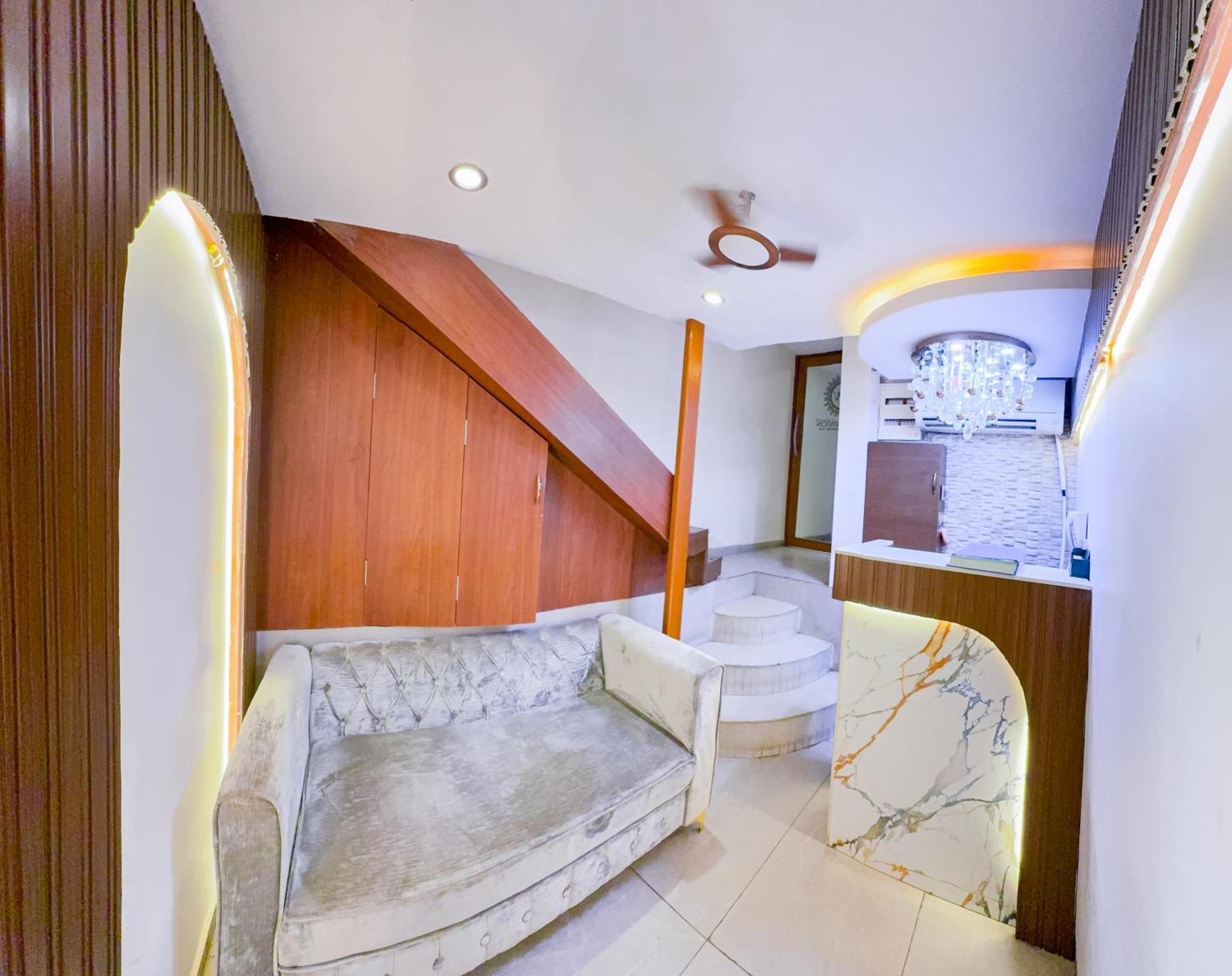Hotel Winton Мумбай Екстериор снимка