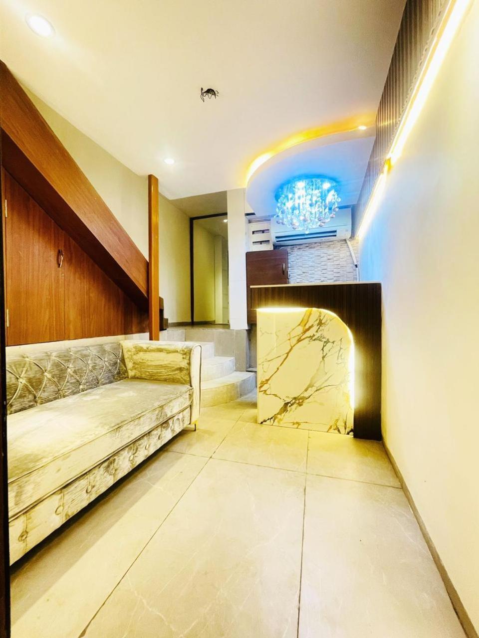 Hotel Winton Мумбай Екстериор снимка